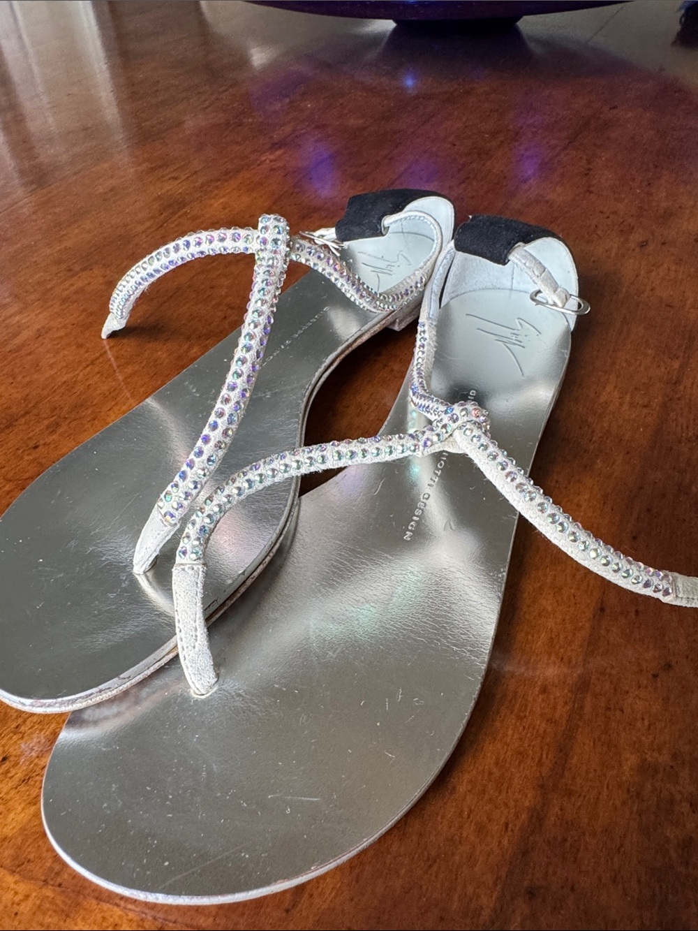 Giuseppe Zanotti Crystal-Embellished T-Strap Sandals